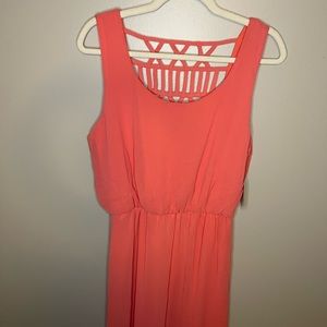 NWT Coral Maxi Dress with Geometric Back Design ✨